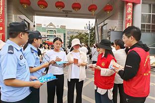 19岁中卫坎布瓦拉：没拿到3分有些沮丧，但我为球队感到骄傲